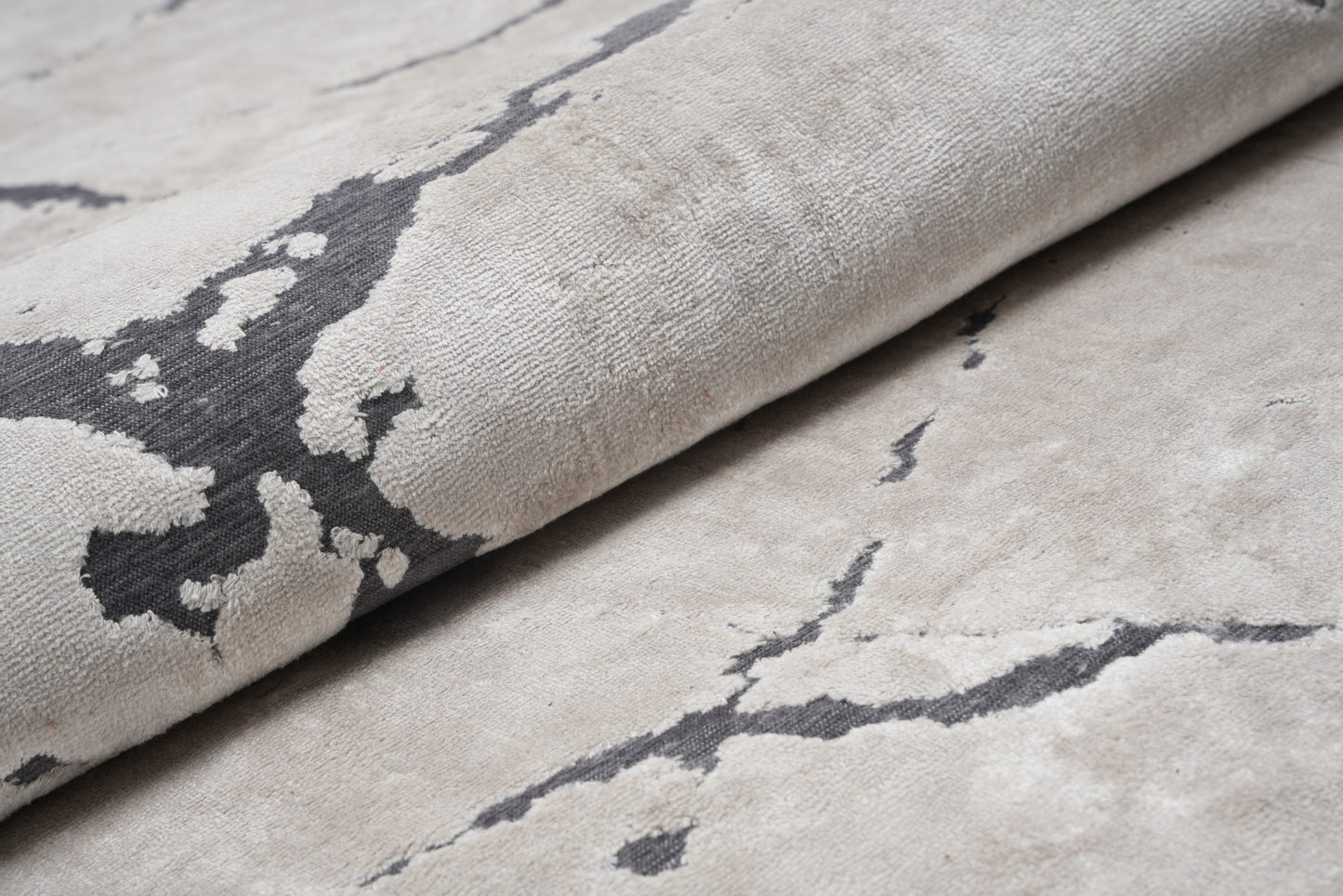 SILKHOUSE RUG ALPINE
