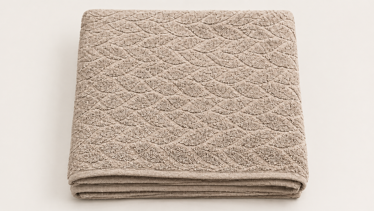 JACQUARD BATH SHEET LEAF DESIGN
